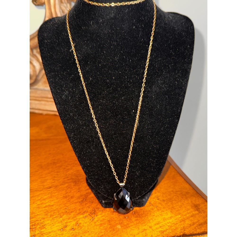 Mallory Shelter Jewelry Black Teardrop Faceted Stone Pendant Gold Tone‎ Necklace